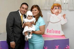 Leonardo León Martínez, María Salomé León Hernández  y Gina Hernández Naranjo.