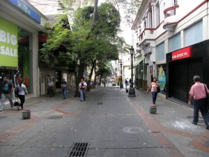 El Centro volvió a ser de los peatones