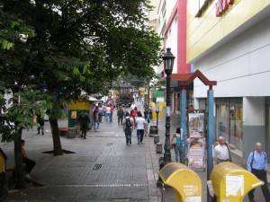 El Centro volvió a ser de los peatones