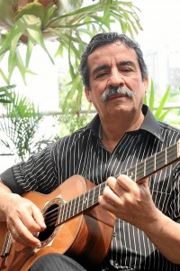 El maestro Pedro Nel Martínez abre la temporada de música colombiana en el centro Comercial Cuarta Etapa.