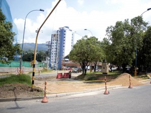 Murió el retorno de la transversal oriental con Portón del Tejar.