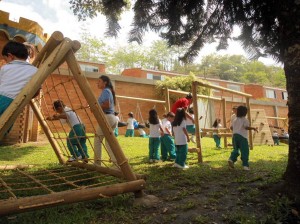 La zona de juegos es otra área que disfrutan los niños.