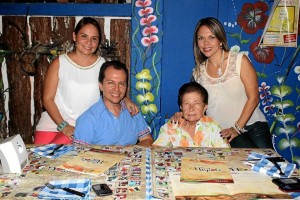 Claudia Parra, Jaime Payares, Elsa Espinoza y Judy Payares.