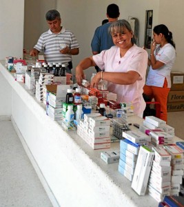 El objetivo de Juventud y Familia Misionera es recuperar la fe mediante misiones rurales y ur-banas, promover actividades religiosas y asistir a las comunidades menos favorecidas.