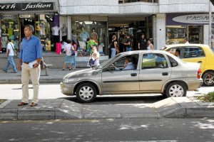 Cebras que vehículos no respetan en la carrera 33 con calles 50 y 51.