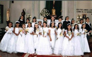 Atrás: Hermana Edna Lorena Gómez, Nicole Andrea Rivera, Silvana Cañón, Valentina Conde, Liz Estefanía Guarnizo, Valentina Moncada, Juan Diego Ortiz, Hermana Jéssica Aranco, Laura Victoria Ortiz, Paula Serrano y Nataly Chinchilla. Adelante: Katherin Arenas, Johana Marcela Samudio, Laura Lloreda, Melisa Arzusa Ardila, Juana Valentina Rodríguez, Samantha Triana, Lina María López, Isabella Medina, Laura Valentina Chaparro, Manuela López y María Carolina Moreno Díaz. - Suministrada /GENTE DE CABECERA