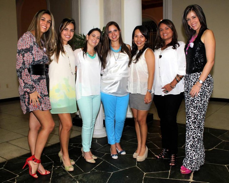 Liliana Santos, Zully Johana Acevedo, Rossy González Uribe, Liliana Ruiz, Silvia Villabona, Sandra Catalina Gómez y Diana Restrepo. - Mauricio Betancourt / GENTE DE CABECERA