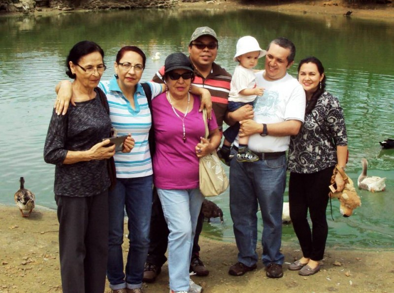 Gladys Basto, Matilde Basto, Ligia Rojas Rico, Danny Sandoval Rojas, Julio Mario Sánchez, Holger Sánchez Basto y Rosalba de Sánchez. - Suministrada / GENTE DE CABECERA