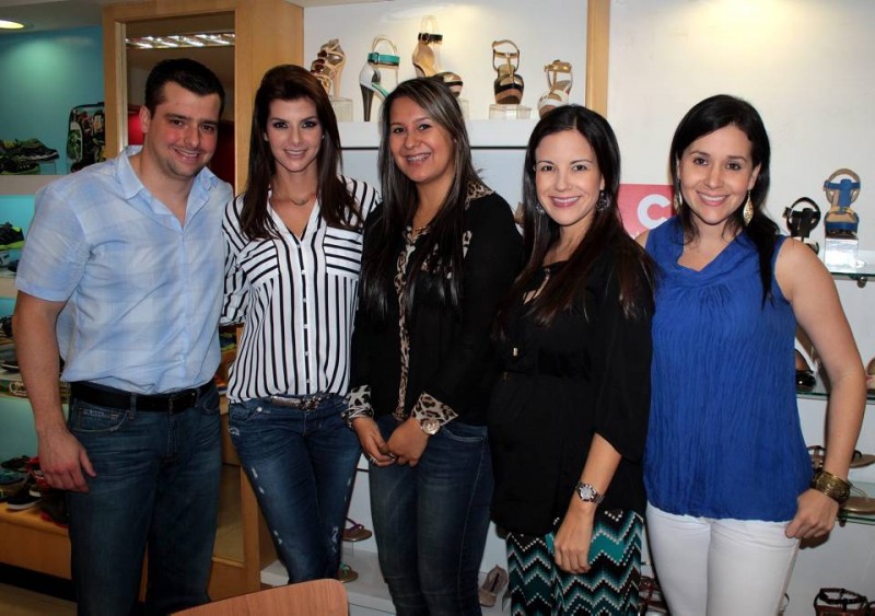 Iván Cruz, Carolina Cruz, Sandra Parra, Adriana Castelblanco y Juliana Cabrera. - Javier Gutiérrez / GENTE DE CABECERA