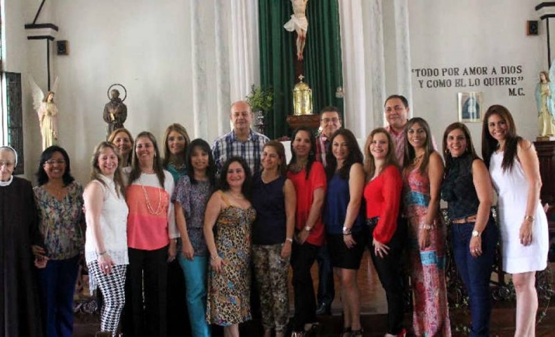 Gloria Macías, Marcela Ramírez, Olga Gómez, Elisa Hederich, María del Pilar Noriega, Adriana Gómez, Carlos Augusto Mora, Ruth Stella Tovar, Beatriz Helena Serrano, Aura Juliana García, Aníbal Barajas, Adriana Lucía Rojas, Ruby Navarro, Ángel Bautista, Lucía Cárdenas, Ángela Vicini y María Cristina Uribe. - Suministrada /GENTE DE CABECERA