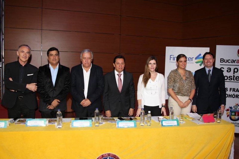 Alfonso Vergara Gómez, presidente de la Fundación Metrópoli;  Elkin Bueno Altahona, alcalde de Barrancabermeja; Luis Fernando Arboleda, presidente de Findeter; Luis Francisco Bohórquez, alcalde de Bucaramanga; María Carolina Hoyos, viceministra  de las  TIC; Paula Andrea Arias, directora Nacional de Colciencias, y Omar Lenguerke, secretario de las TIC en Santander. - Suministrada Adolfo Herrera /GENTE DE CABECERA