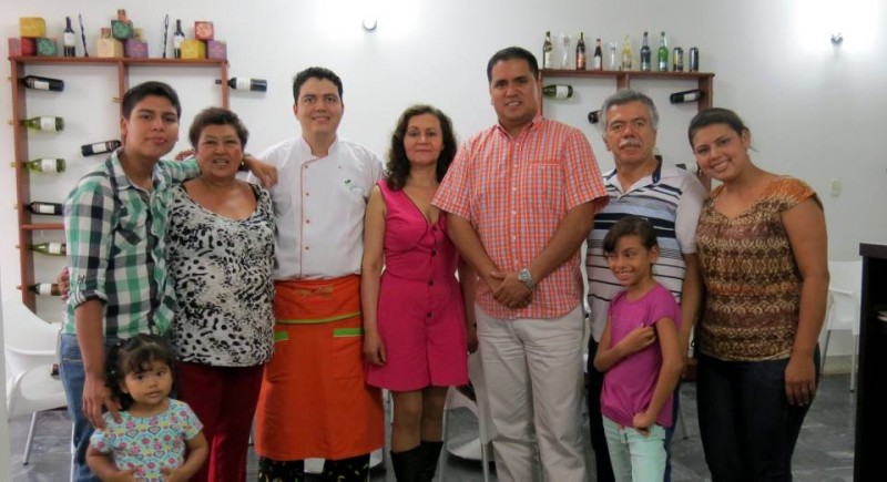 Cristian Farid Celis, Valery Navarro Celis, Flor María Rosas, Sergio Rodríguez, María Oly Betancourt, José Torres Díaz, Louis Sigifredo Rodríguez, Nazly Lorena Navarro y Adriana Celis. - Suministrada / GENTE DE CABECERA