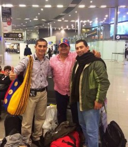 Óscar, Gonzalo y Héctor Celis Torres en el Aeropuerto Internacional Eldorado, antes de partir a Brasil