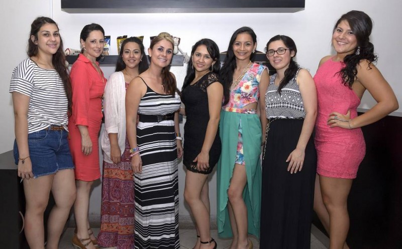 Katherine Escalante, Juliana Cacua, Jessica Quevedo, Diana Amado García, María Alejandra Rubio, Tatiana Veloza, Mónica Suárez y Adriana Pinto. - Laura Herrera / GENTE DE CABECERA