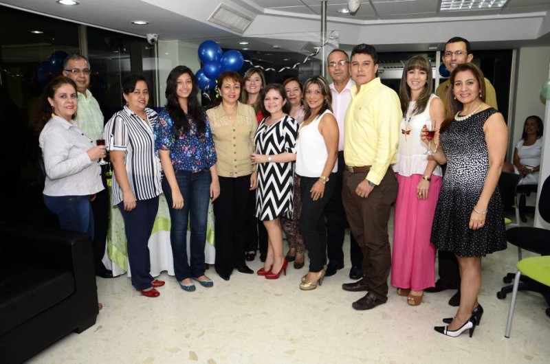 Ana Cecilia Caicedo, Jairo Calderón, Sonia Saenz, Sara Niño, Claudia Saenz, Adriana Castillo, Ligia Saenz, Liliana Arenas, Nixa Beth Gómez, Héctor Cárdenas, Mario Redondo, Adriana Muñoz, Luis Fernando Amaya y Martha Díaz. - Hernando Galeano / GENTE DE CABECERA