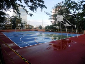 “Aquí se evidencia la realidad de la superficie de una de las canchas de San Pío”, denuncia el lector. - Suministrada / GENTE DE CABECERA