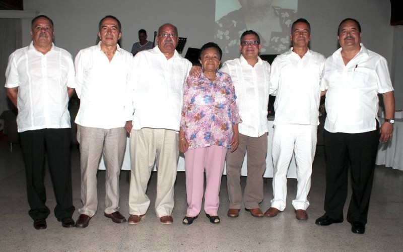 Pablo Martínez Escudero, Luis Martínez Escudero, Ramiro Martínez Escudero, Isabel Escudero de Martínez, Darío Martínez Escudero, Francisco Martínez Escudero y Ricardo Martínez Escudero. - Hernando Galeano / GENTE DE CABECERA