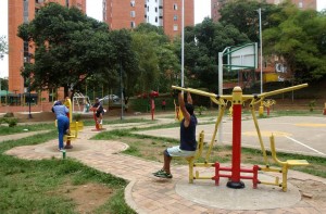 Un vecino del parque de Los Leones sugiere que a las actividades deportivas que se realizan con música se les modere el volumen. - Archivo / GENTE DE CABECERA