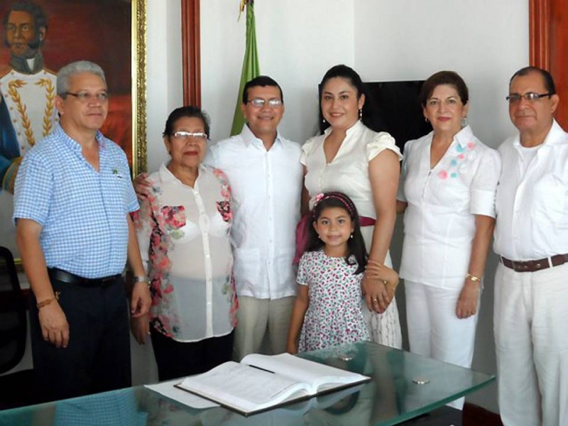 Orlando Brochero, Antonia Villamizar, Carlos Villamizar Suárez, Ángela Medina, Rosalba de Medina, Gustavo Medina y la niña Andrea Catalina Villamizar Medina. - Suministrada / GENTE DE CABECERA