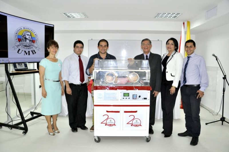 Martha Lucía Hincapié, Genner Andrés Carrillo, Álvaro Andrés Rodríguez, Alberto Cadena Angarita, rector Universidad Manuela Beltrán; Laura Milena Palacios y John Freddy Reyes. - Laura Herrera /GENTE DE CABECERA