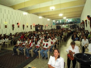 Es común en esta zona del país madrugar a hacer la novena en las misas de aguinaldo. - Archivo / GENTE DE CABECERA