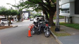 Las motos están estacionadas en un tramo de la calle 48 entre carreras 36 y 38. - Suministrada Cristian Pinto /GENTE DE CABECERA