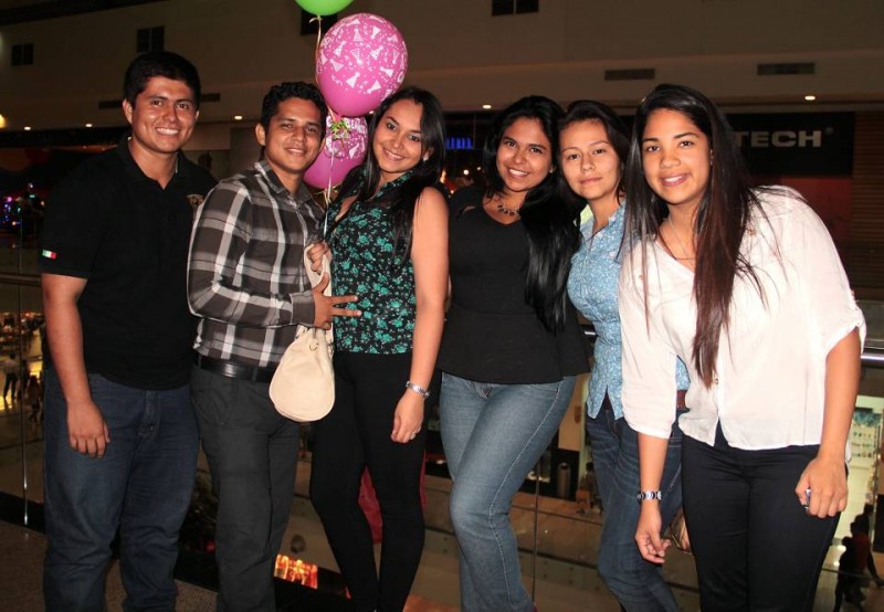 Yerson Mogollón, Jaiber Arenas, Xiomara Andrea Villamizar Mogollón, Adry Villamizar, Juliana Ardila y Kata Carreño. - Javier Gutiérrez / GENTE DE CABECERA