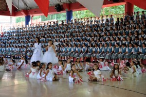 Las estudiantes presentaron un acto especial en esta celebración