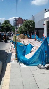 Este es el punto de la carrera 35A entre calles 51 y 52 donde se avanza con la reestructuración de andenes. - Suministrada /GENTE DE CABECERA