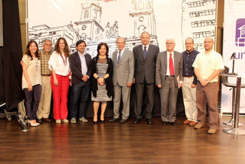 Diana Giraldo, subdirectora de Vanguardia Liberal; Germán Puentes, de la Universidad del Rosario; Paula Quiñones, de la Universidad del Rosario; Juan Pablo Bocarejo, Universidad de Los Andes; Carmenza Saldías, Universidad del Rosario; Alberto Montoya, rector de la Unab; Eduardo Barajas, decano de la Facultad de Ciencias Políticas y Gobierno de la Universidad del Rosario; Benjamín Ardila, de la Universidad del Rosario; Luis Fernando Rueda, docente de la Unab, y Santiago Gómez, decano de la Facultad de Comunicación y Artes Audiovisuales de la Unab. - Suministrada / GENTE DE CABECERA