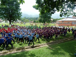 A las actividades rogerianas asistieron los padres de familia. - Suministrada / GENTE DE CABECERA