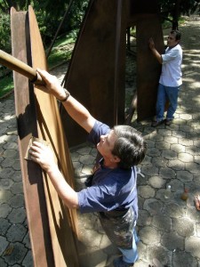 Ricardo Alipio Vargas rescata muchas obras del sector.