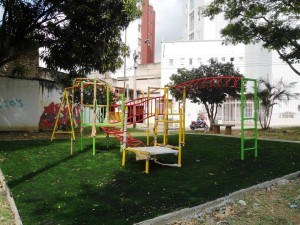 A principio de 2014 fue entregada esta zona de juegos en el barrio Las Mercedes. - Archivo / GENTE DE CABECERA