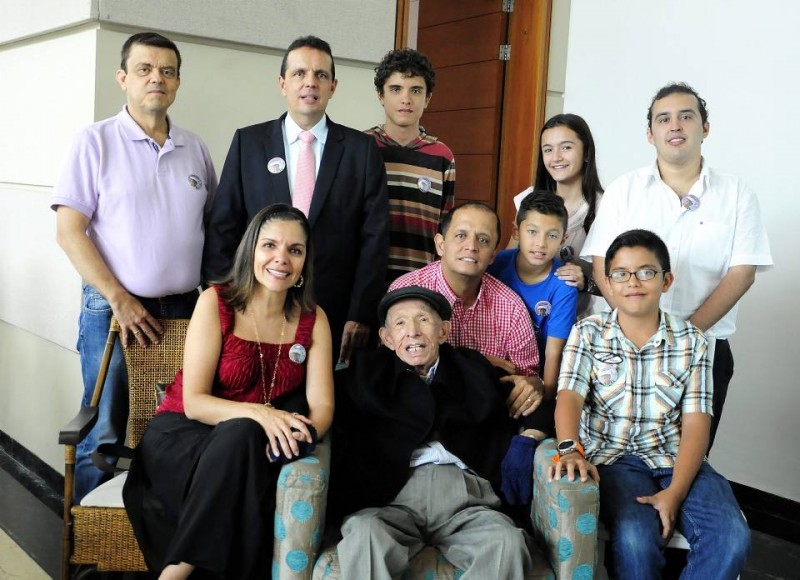 Juan José Toro, Juan Francisco Cardoso, José Alejandro Toro, Sergio Alberto Cardoso,  Sergio Alberto Cardoso, Katerine Cardoso, Fidel Antonio Rey Cardoso, Carolina Cardoso Santander, Antonio José Cardoso Álvarez y Juan Diego Toro Cardoso. - Didier Niño / GENTE DE CABECERA