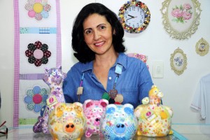 María Lucía Ramírez hace objetos decorativos con retazos de tela