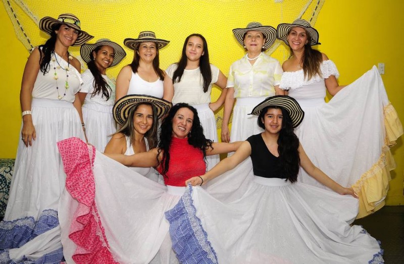  Alexandra Alzate, Yeny Martínez, Nohora Wilchez, Vanessa Castillo, María Eugenia de Mantilla, Lina Silva, Carolina Peñaloza, Alba Parra y María Lucía Mesa. - Didier Niño/GENTE DE CABECERA