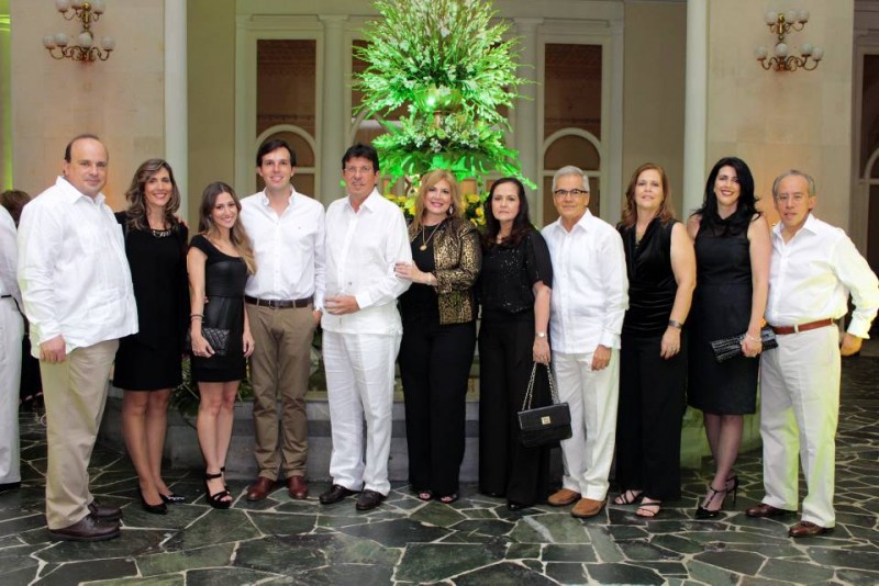 Juan Carlos Barrera, Claudia Orejarena, Fabiana Grassani, Diego Marín, Fernando Marín Valencia, Luz Stella de Marín, Carmen Ardila, Alberto Hernández, Clara Orejarena, Laura Orejarena y Héctor Cadena. - Fabián Hernández / GENTE DE CABECERA