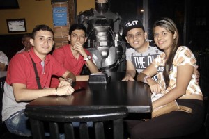 Brayan Mondragón, Juan Marciales, Edwin Marciales y Vivian Reyes