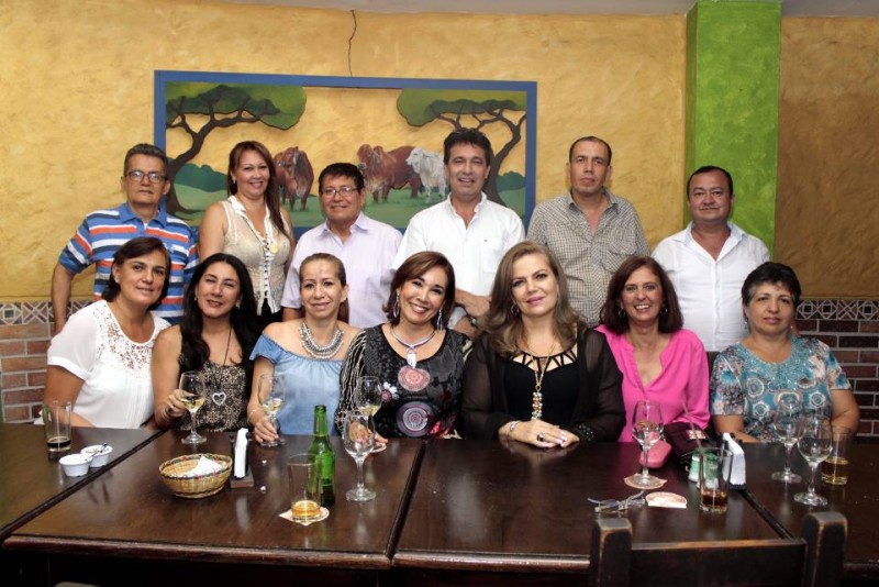 Jaime Martínez, Claudia Acevedo, Luis Eduardo Garnica, Orlando Espinosa, Jaime Ariza, Alonso Velandia, Elizabeth Sánchez, Rosa Ariza, Zorayda Durán, Elsa Ardila, María Alexandra Torres, María Ximena Rincón y María Mercedes Pardo. - Fabián Hernández / GENTE DE CABECERA