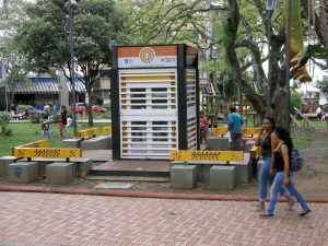 Los dos puntos biblioteca de la ciudad, ubicados en el Parque San Pío y en la Estación de Provenza, completaron más de 6 meses sin prestar servicio a la comunidad. - Archivo/GENTE DE CABECERA