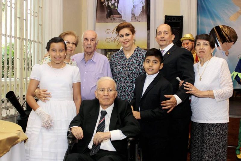 María Giuliana Jaimes, Carmen Angarita, Michele Basso, Claudia Giuliana Basso, Michele Alfonso Jaimes, Félix Jaimes, María Helena Barbosa y Gabriel Angarita. - Fabián Hernández/GENTE DE CABECERA