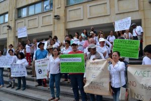 Habitantes de Pan de Azúcar realizaron un plantón el pasado miércoles exigiendo su derecho al transporte. Además, organizaron otro para hoy a partir de las 8:00 a.m. en el barrio. - Jaime Del Río/GENTE DE CABECERA