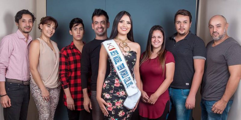 Wilfredo Suescún, Mónica Gutiérrez, Nicolás Flórez, René Monsalve, Camila Flórez, Jennyfer Ortegón, Fabio Serna y Ricardo Vega. - Suministrada/GENTE DE CABECERA