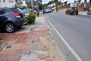 La carrera 45 es una de las vías donde se necesitan reductores de velocidad, dicen los residentes de Terrazas. - Archivo / GENTE DE CABECERA